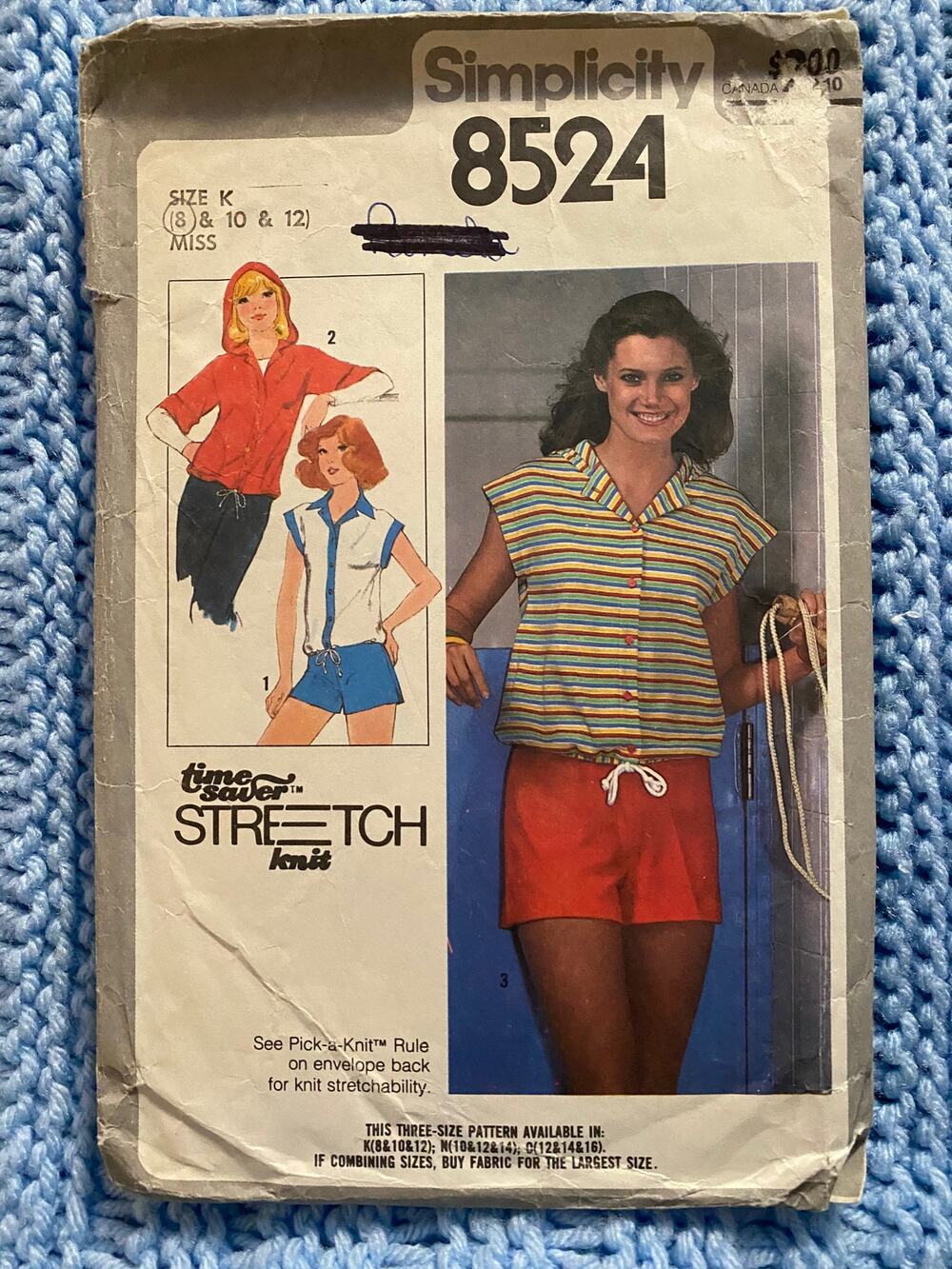 Simplicity 8524 tank top hoodie shorts pattern